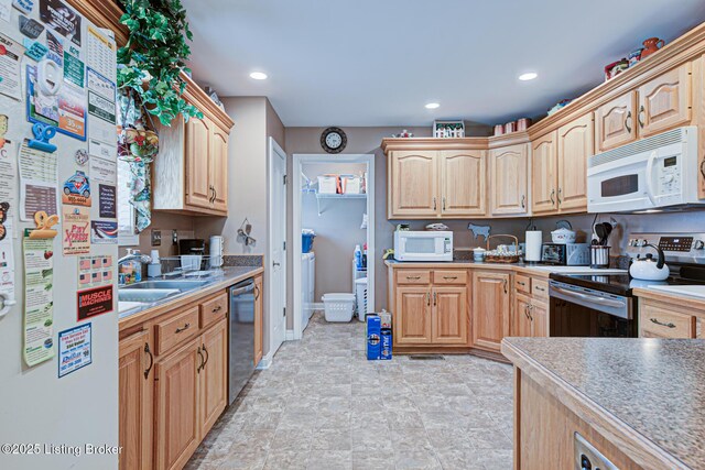 821 Shady Brook Ln, Louisville, KY 40229 - photo 11