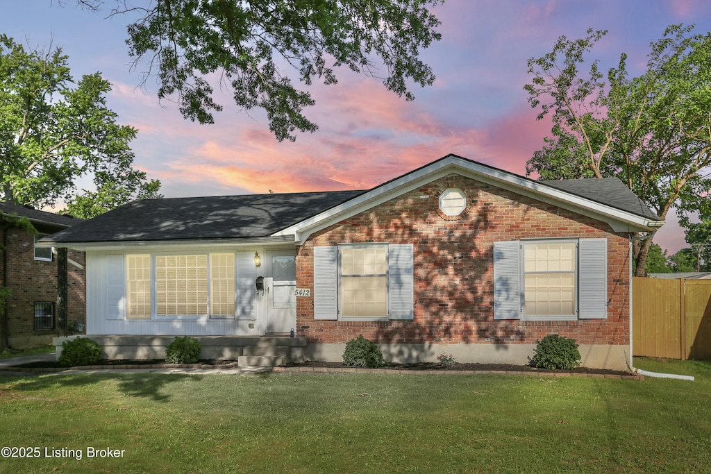5412 Dannyboy Ln, Louisville, KY 40214 - single story home with brick siding