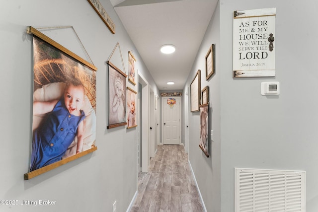 987 Wheelers Mill Rd, Munfordville, KY 42765 - corridor featuring wood finished floors, baseboards, and recessed lighting