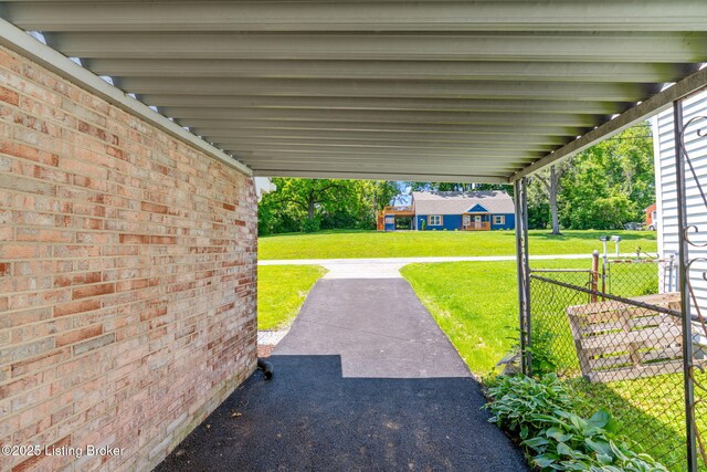 10518 Fairview Ave, Louisville, KY 40299 - view of patio / terrace