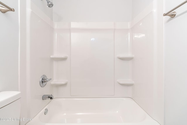 10518 Fairview Ave, Louisville, KY 40299 - full bathroom featuring shower / bathtub combination and toilet