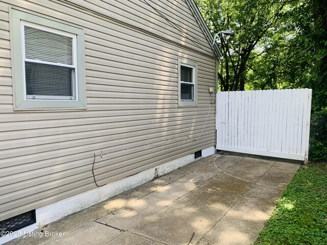 219 N 37th St, Louisville, KY 40212 - photo 16