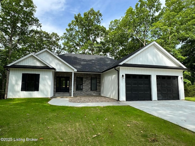 57 Malvern Ct, Brandenburg, KY 40108 - modern farmhouse style home with an attached garage, a front lawn, driveway, and a porch