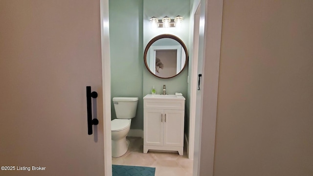 621 E Kentucky St, Louisville, KY 40203 - half bath featuring toilet and vanity