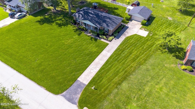 345 Lazy River Dr, Shepherdsville, KY 40165