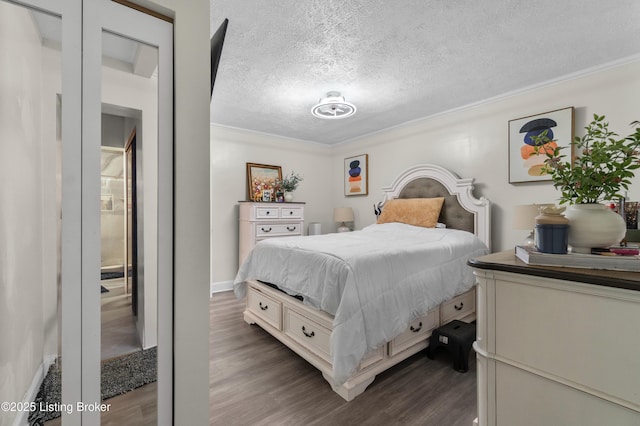 4328 Dohn Ave, Louisville, KY 40216 - bedroom with a textured ceiling, dark wood finished floors, and crown molding