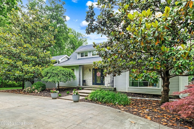 11805 Cedardale Rd, Anchorage, KY 40223 - view of front of home