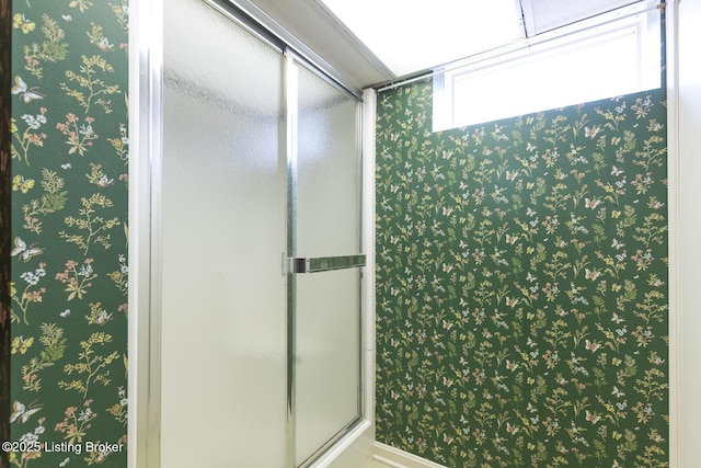 2401 Branning Rd, Thornhill, KY 40222 - bathroom with a shower with shower door