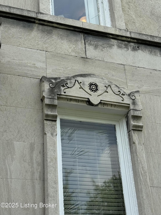 1023 S 3rd St, Louisville, KY 40203 - photo 5