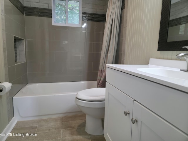 7125 Sky Blue Ave, Louisville, KY 40258 - bathroom with vanity, toilet, and shower / bathtub combination with curtain