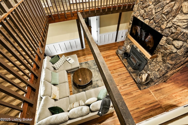 1416 Taylor Wood Rd, Simpsonville, KY 40067 - living room featuring wood finished floors and wainscoting