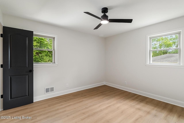 4205 Cottagehill Rd, Louisville, KY 40299 - spare room with light wood finished floors, baseboards, and a ceiling fan