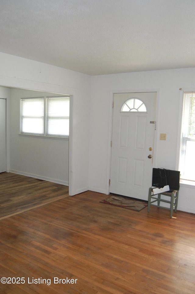 9530 Maple Rd, Louisville, KY 40229 - entrance foyer featuring wood finished floors and baseboards