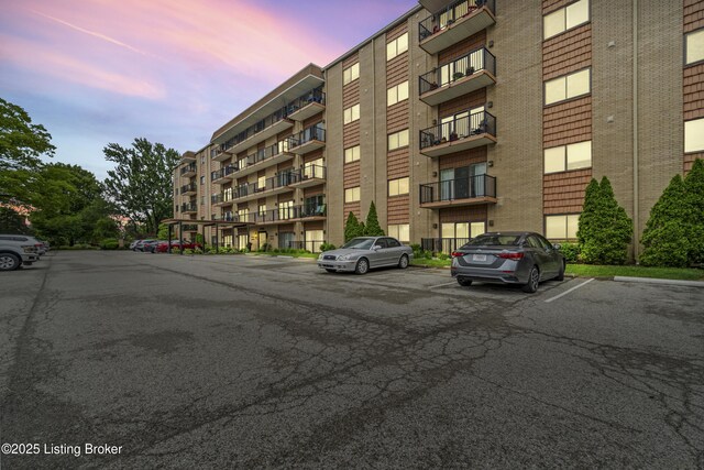 4180 Lyndon Way Unit 309, Louisville, KY 40207 - photo 1