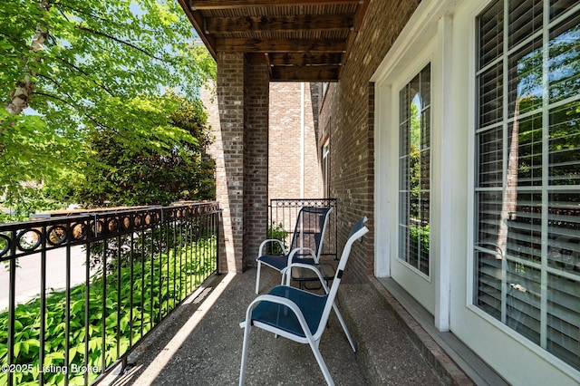 15323 Royal Troon Ave, Louisville, KY 40245 - view of balcony