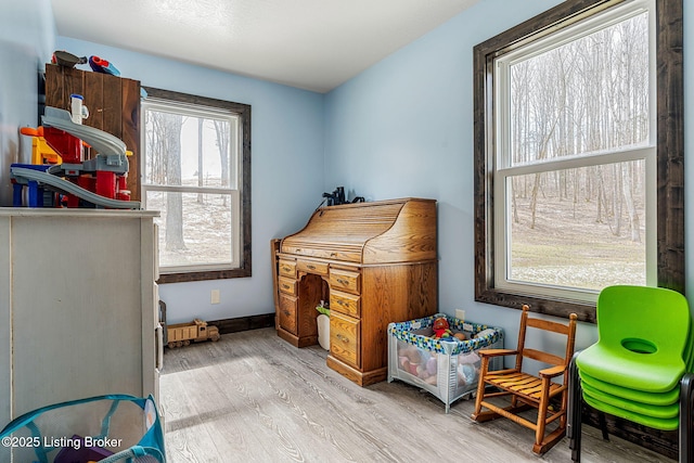 3412 Boyds Knob Rd, Munfordville, KY 42765 - bedroom featuring wood finished floors and baseboards