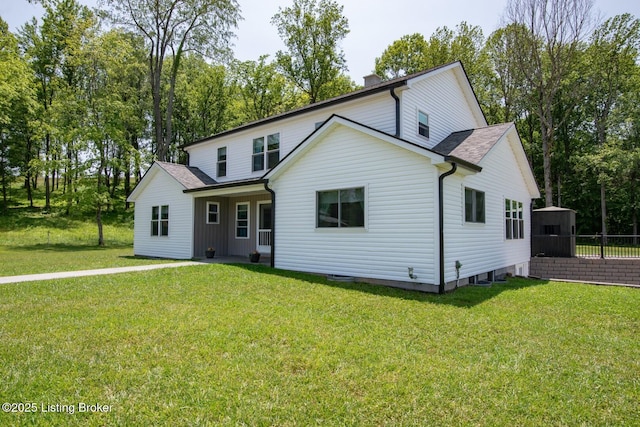 3412 Boyds Knob Rd, Munfordville, KY 42765 - traditional-style home featuring a front lawn and a chimney