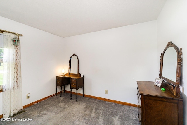 61 Dee St, Elizabethtown, KY 42701 - carpeted bedroom featuring baseboards
