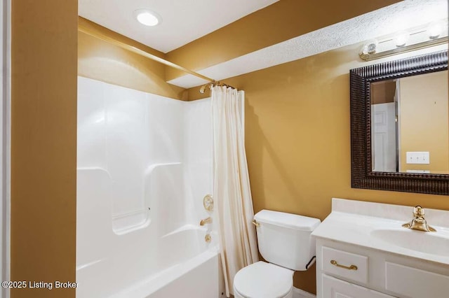 103 Deer Grove Ct, Elizabethtown, KY 42701 - bathroom featuring toilet, vanity, and shower / bathtub combination with curtain