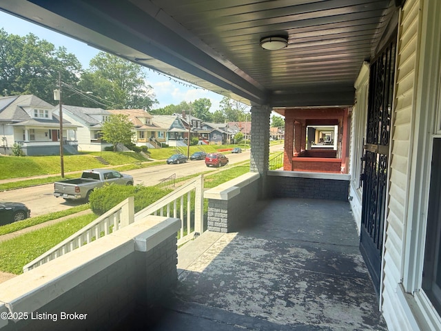 653 Cecil Ave, Louisville, KY 40211 - photo 2