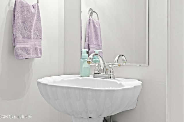6400 Cedar Branch Ct, Louisville, KY 40291 - bathroom with a sink