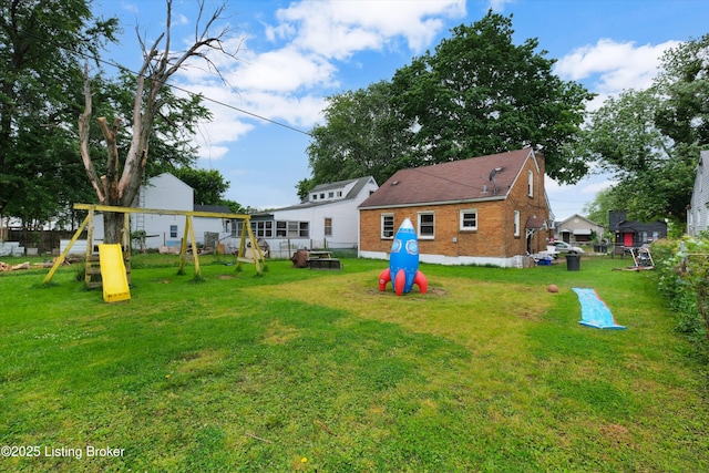 315 N 27th St, Louisville, KY 40212 - view of yard featuring a playground