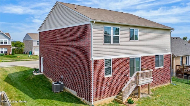 11210 Remembrance Ln, Louisville, KY 40229 - view of side of property with brick siding and a yard