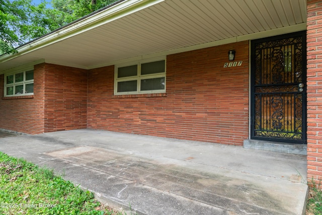 5117 Maryview Dr, Louisville, KY 40216 - photo 3