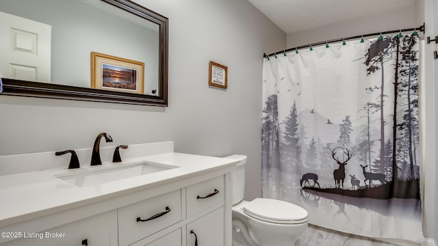 1625 Tina Ct, La Grange, KY 40031 - full bath featuring vanity, toilet, and a shower with curtain