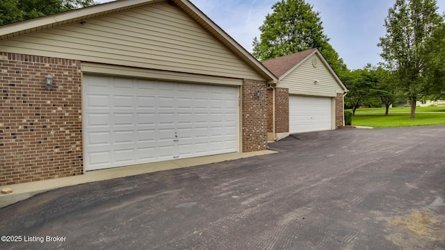 1625 Tina Ct, La Grange, KY 40031 - view of detached garage