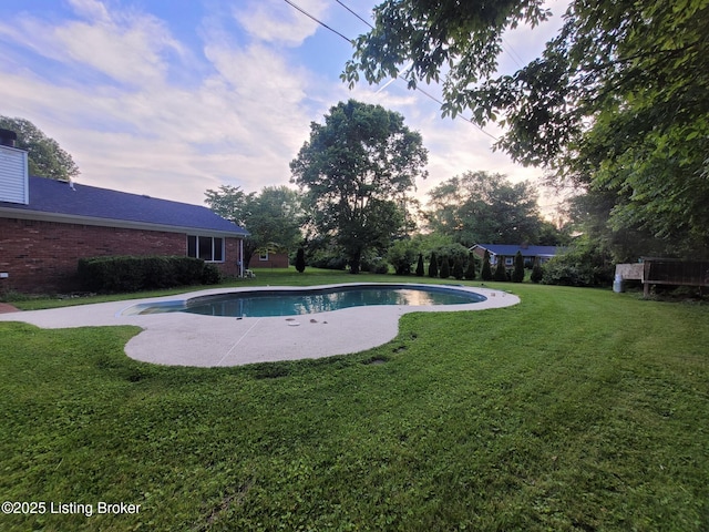 3007 Cline Ct, Carrollton, KY 41008 - outdoor pool featuring a lawn and a patio