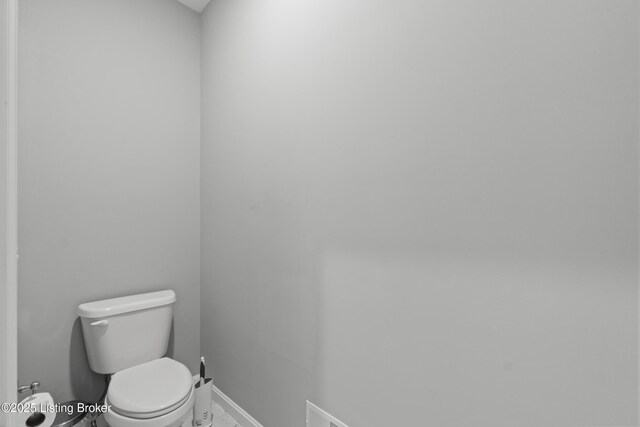 1425 Parkridge Pkwy, Louisville, KY 40214 - photo 27