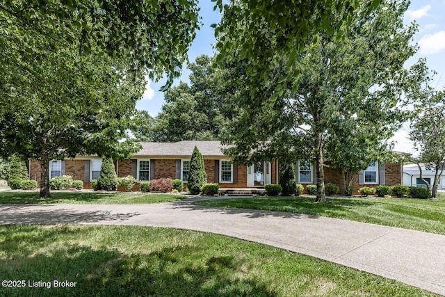 766 Pottershop Rd, Bardstown, KY 40004 - ranch-style house featuring brick siding and a front lawn
