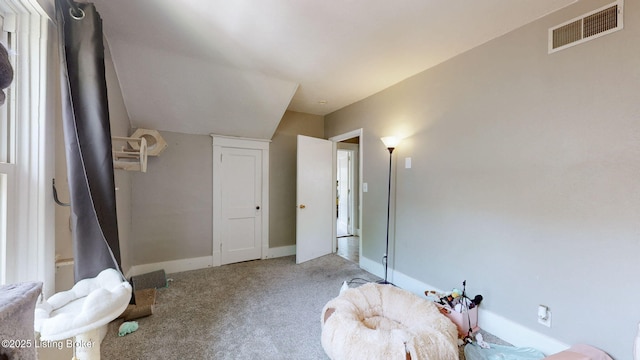 1344 S Brook St, Louisville, KY 40208 - carpeted bedroom with baseboards