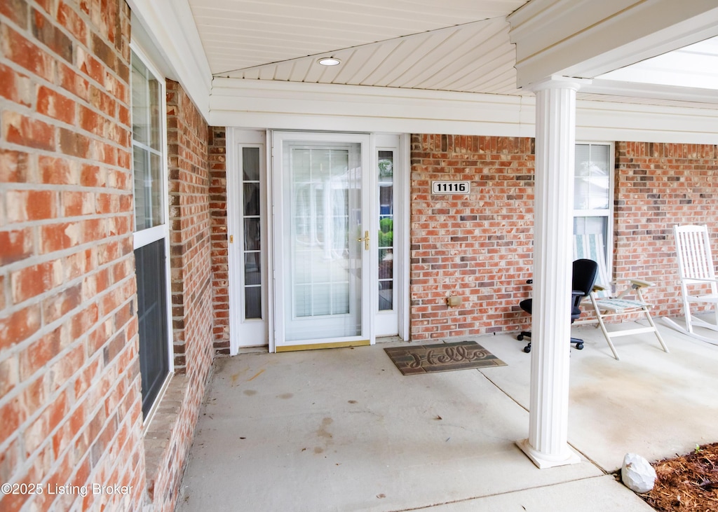 11116 Brookley Dr, Louisville, KY 40229 - photo 1