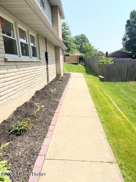 7402 Nottoway Cir, Louisville, KY 40214 - view of side of property with brick siding