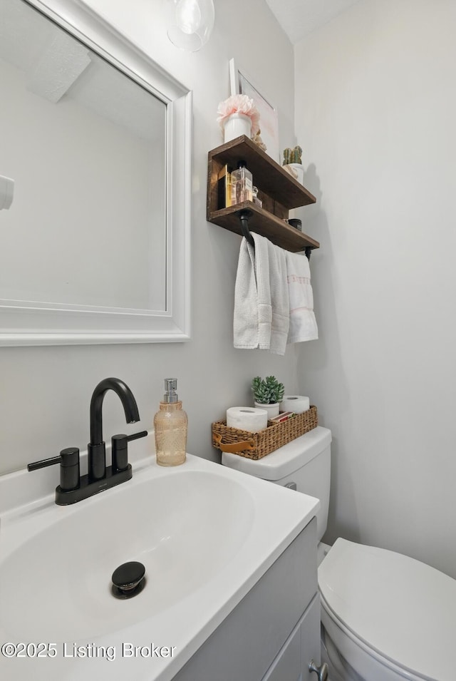 4523 Blenheim Rd, Louisville, KY 40207 - bathroom with vanity and toilet