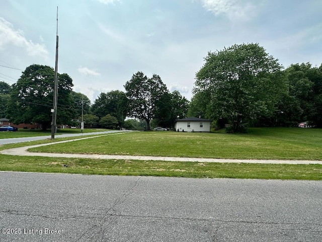 2201 Garrs Ln, Louisville, KY 40216 - photo 2