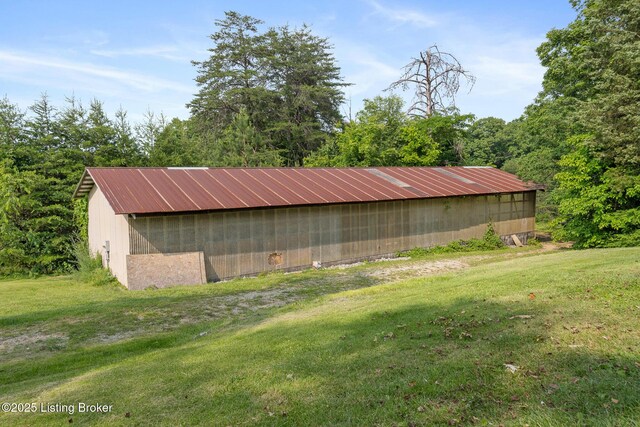 622 Hillcreek Dr, Elizabethtown, KY 42701 - view of pole building with a lawn