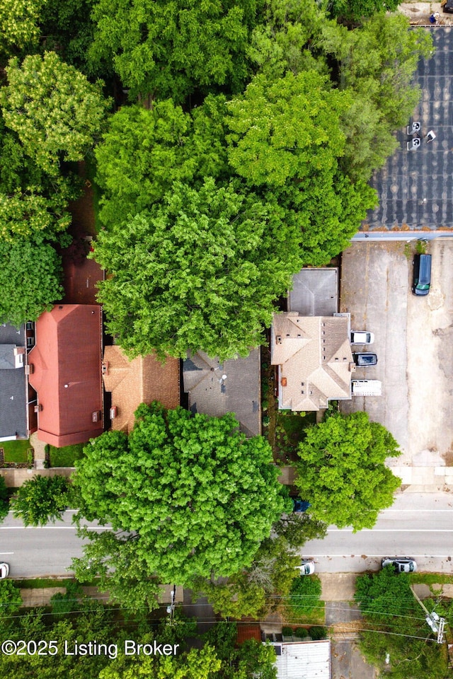 952 S 6th St, Louisville, KY 40203