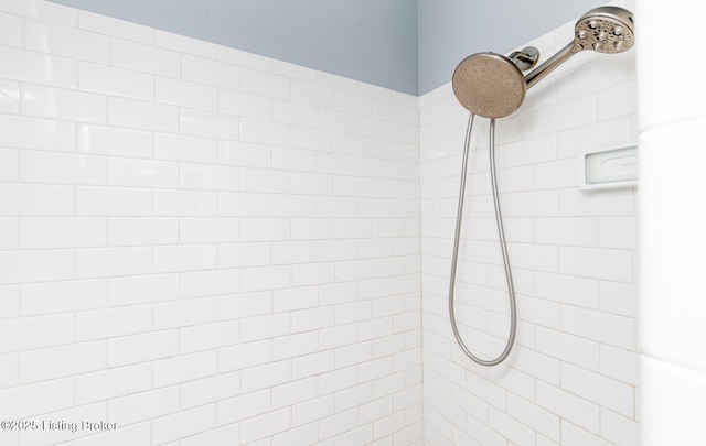 211 Rebel Dr, Pewee Valley, KY 40056 - bathroom with tiled shower