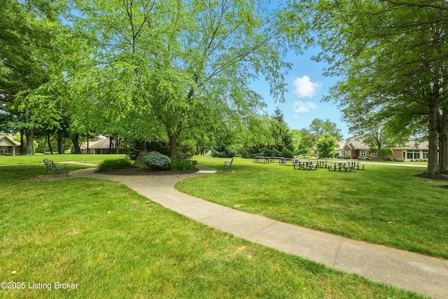 4926 Merton Sq, Louisville, KY 40241 - view of home's community with a yard