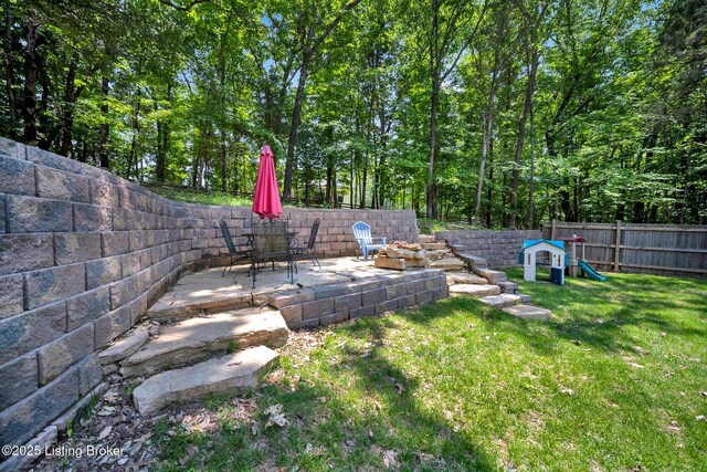 404 Bellemeade St, Brandenburg, KY 40108 - view of yard with a patio area
