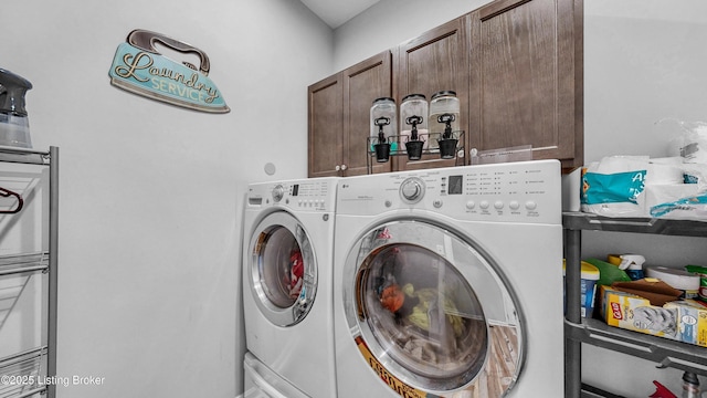 125 Bridlewood Dr, Shepherdsville, KY 40165 - laundry room with cabinet space and washer and dryer