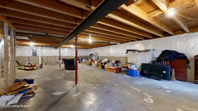 125 Bridlewood Dr, Shepherdsville, KY 40165 - unfinished below grade area featuring electric panel