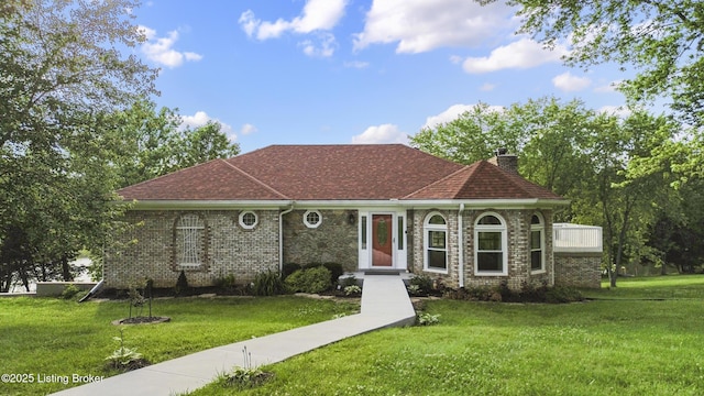 3205 Lake Pointe Ct, Crestwood, KY 40014 - view of front facade with a front lawn, a chimney, and a shingled roof