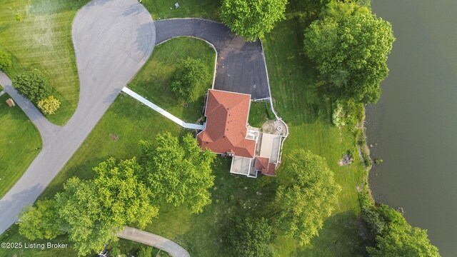 3205 Lake Pointe Ct, Crestwood, KY 40014 - drone / aerial view