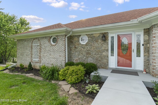 3205 Lake Pointe Ct, Crestwood, KY 40014 - property entrance with a shingled roof and stone siding