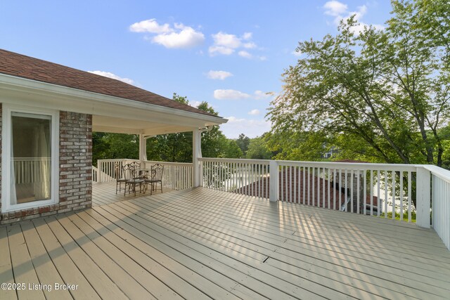 3205 Lake Pointe Ct, Crestwood, KY 40014 - view of wooden terrace
