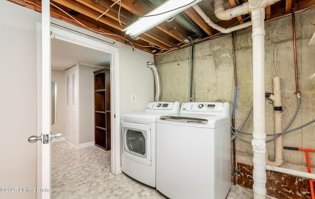 922 Fenley Ave, Louisville, KY 40222 - washroom with washer and dryer